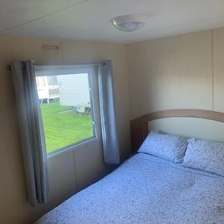 A14 Is A 3 Bedroom Caravan On Whitehouse Leisure Park With Large Decking Abergele Exterior foto