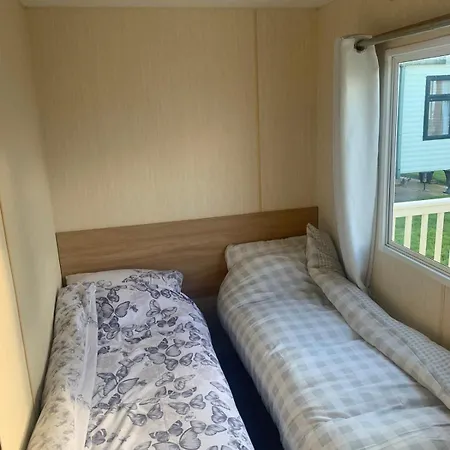 A14 Is A 3 Bedroom Caravan On Whitehouse Leisure Park With Large Decking Abergele Exterior foto